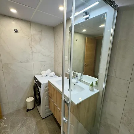 Prestige - Vi * Málaga